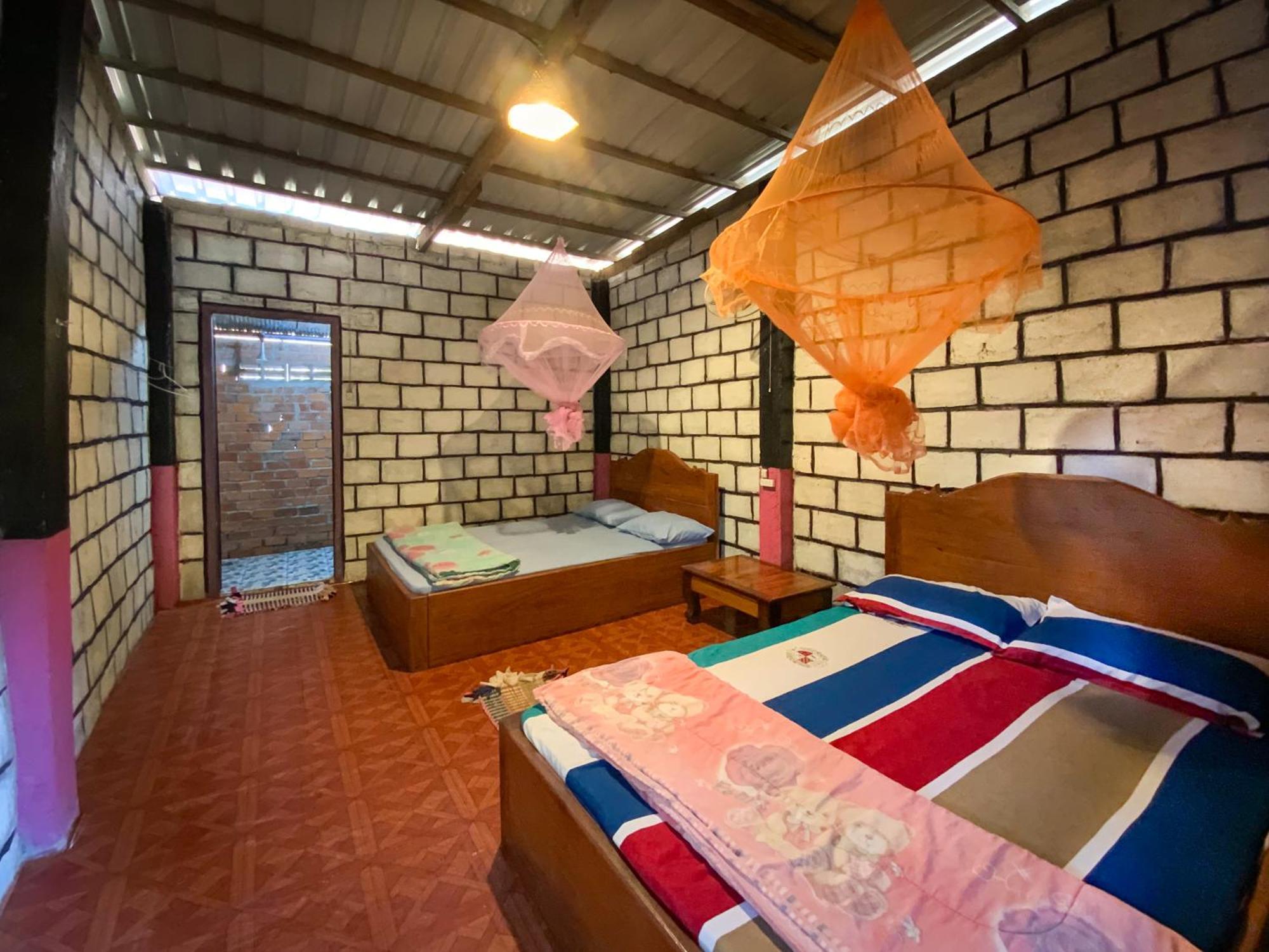 Ratanakiri Homestay & Jungle Trek Banlung Ngoại thất bức ảnh