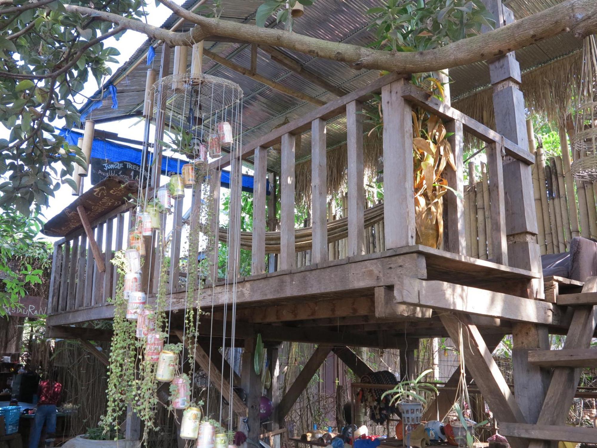 Ratanakiri Homestay & Jungle Trek Banlung Ngoại thất bức ảnh