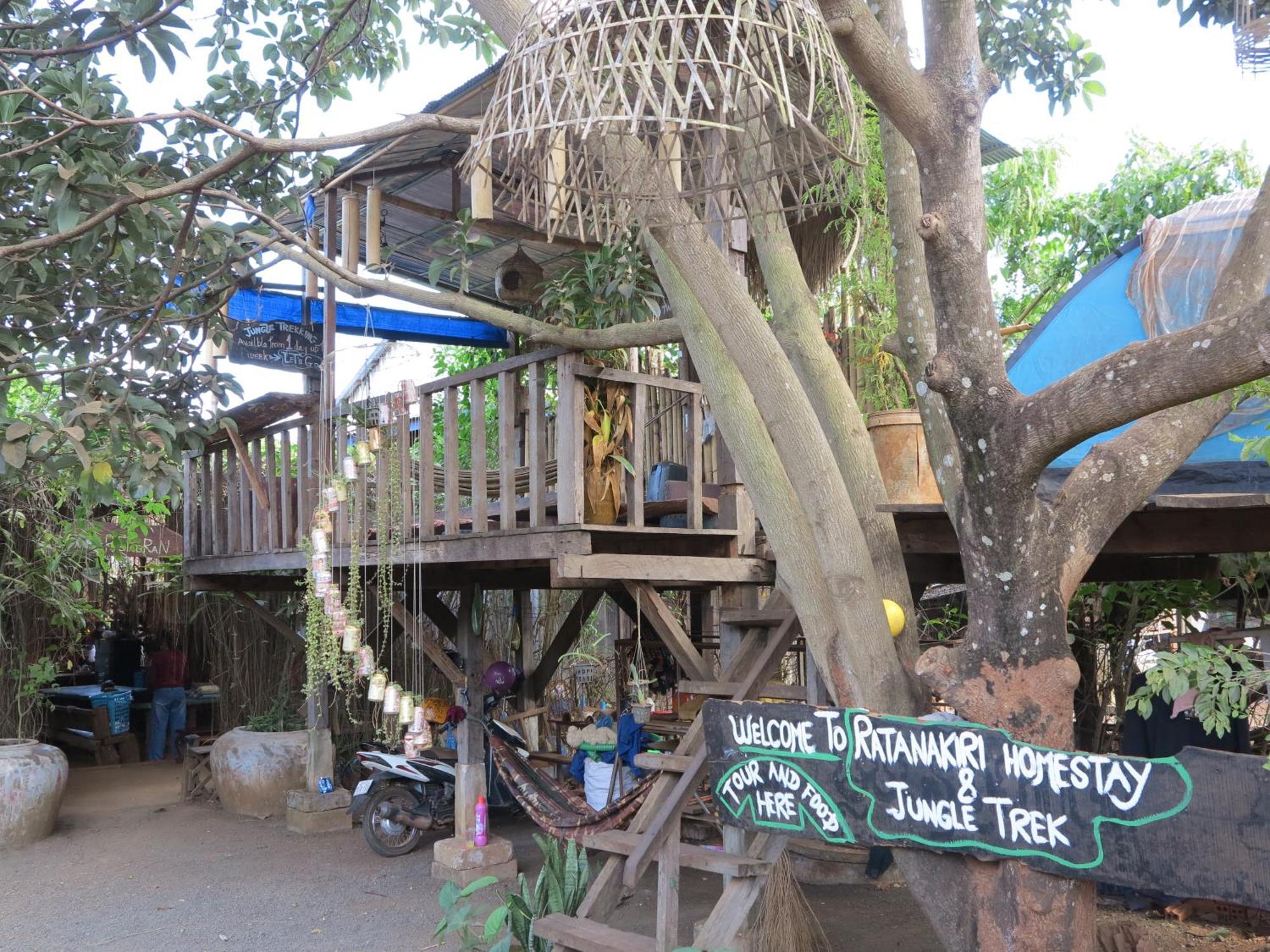Ratanakiri Homestay & Jungle Trek Banlung Ngoại thất bức ảnh
