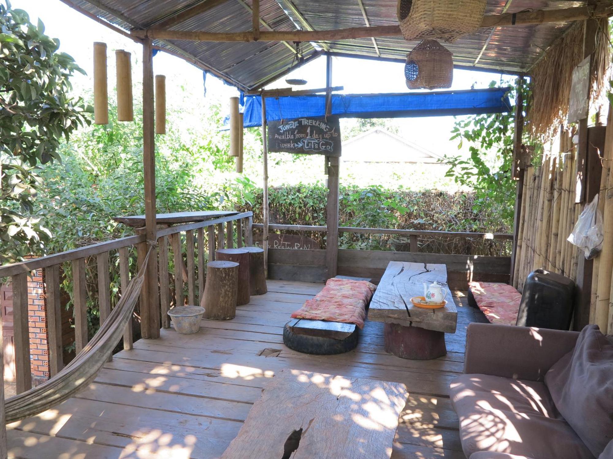 Ratanakiri Homestay & Jungle Trek Banlung Ngoại thất bức ảnh