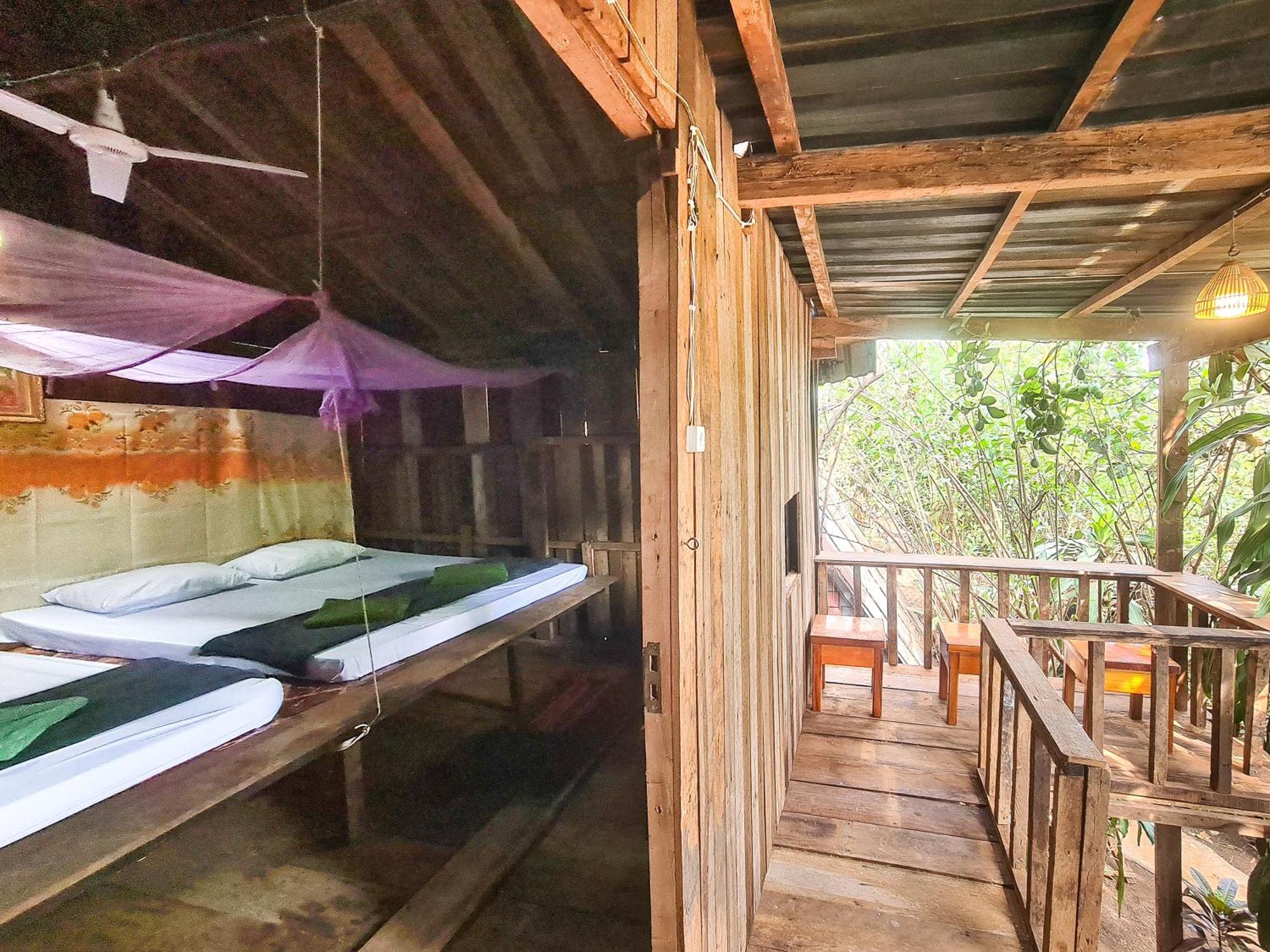 Ratanakiri Homestay & Jungle Trek Banlung Ngoại thất bức ảnh